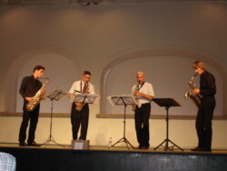Donna Lee Saxophone Quartet @ Amadeo (2005)